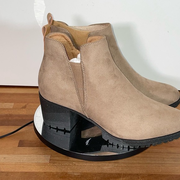 Dr. Scholl's London Block Heel Bootie brown 7M - Picture 3 of 11